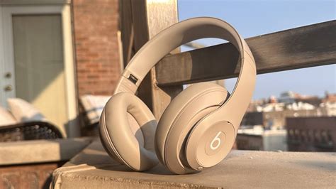 beats headphones nude|The Beats Studio Pro Headphones Just Got the Kim。